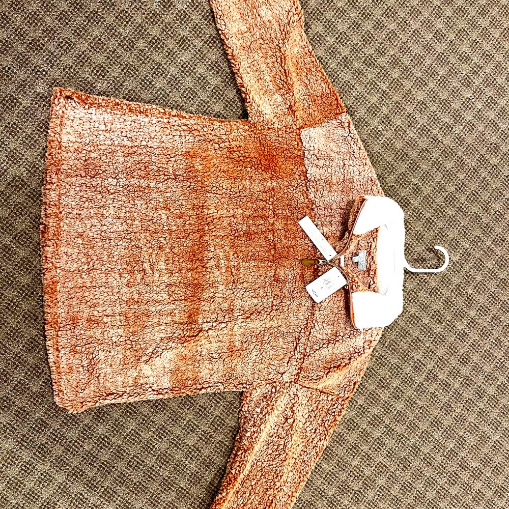 Warm & Cozy  by Poof fleece zippered pullover. Color frosted baked clay. Sz L